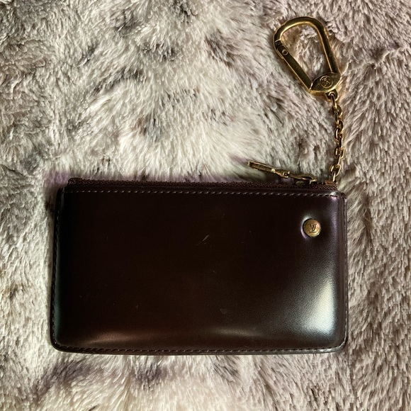 RARE Authentic Vintage Louis Vuitton Damier Key Cles Leather on the back - Picture 9 of 9